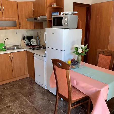 Malinska, Primorje-gorski Kotar 1 Apartamento *