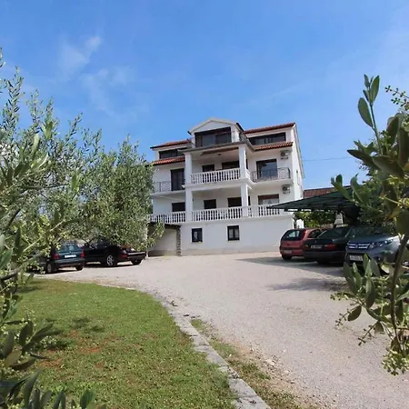 Malinska, Primorje-gorski Kotar 1