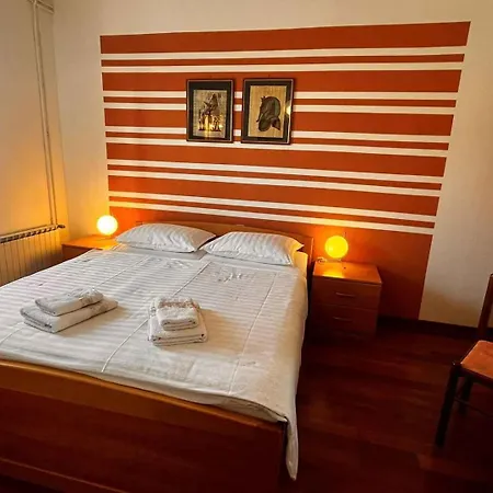 Slavica 2 In - Insel Krk 12777 *