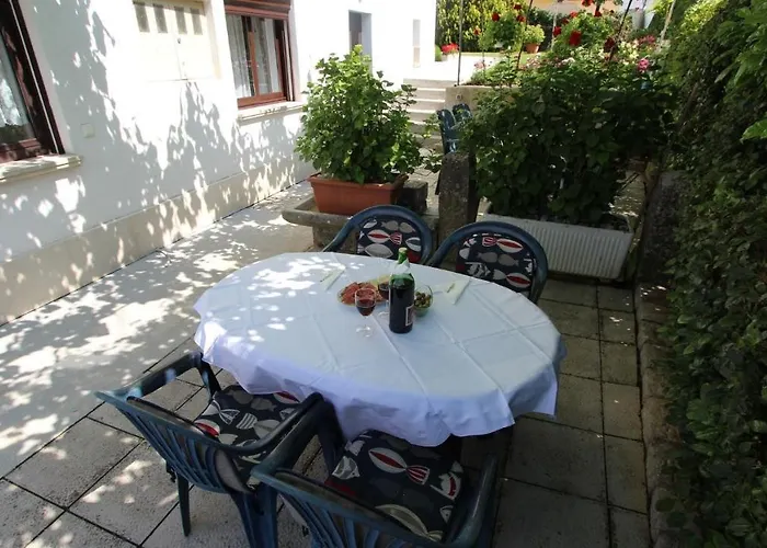 Slavica 2 In - Insel Krk 12777 *