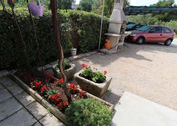 Slavica 2 In - Insel Krk 12777 *