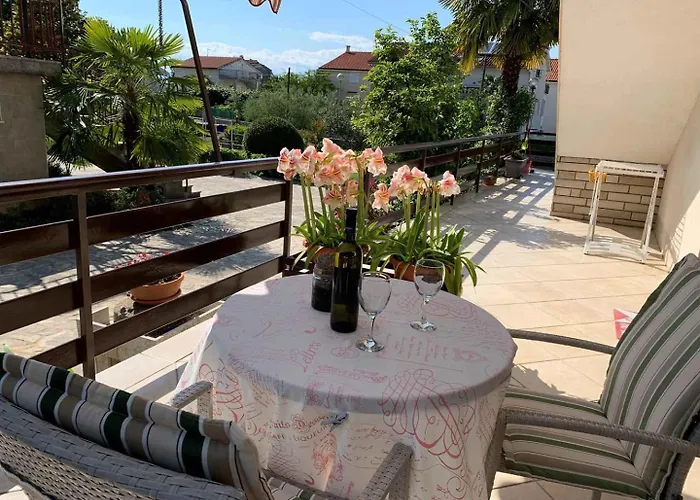 Slavica 2 In - Insel Krk 12777 *