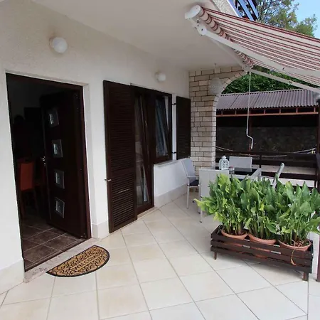 Malinska, Primorje-gorski Kotar 1